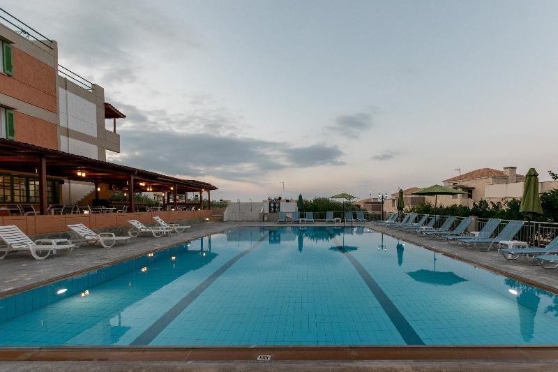 Mitos Village Aparthotel
