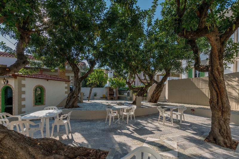 Mitos Village 4*