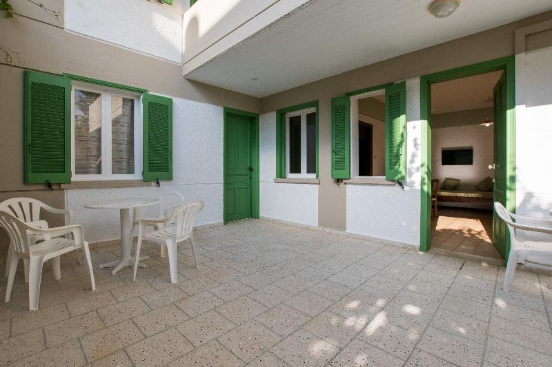 Aparthotel Mitos Village 4*