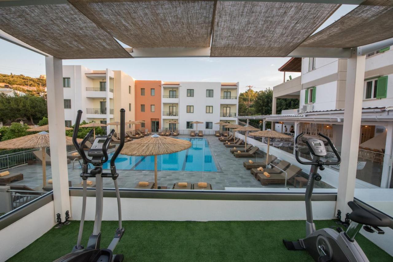 Aparthotel Mitos Village