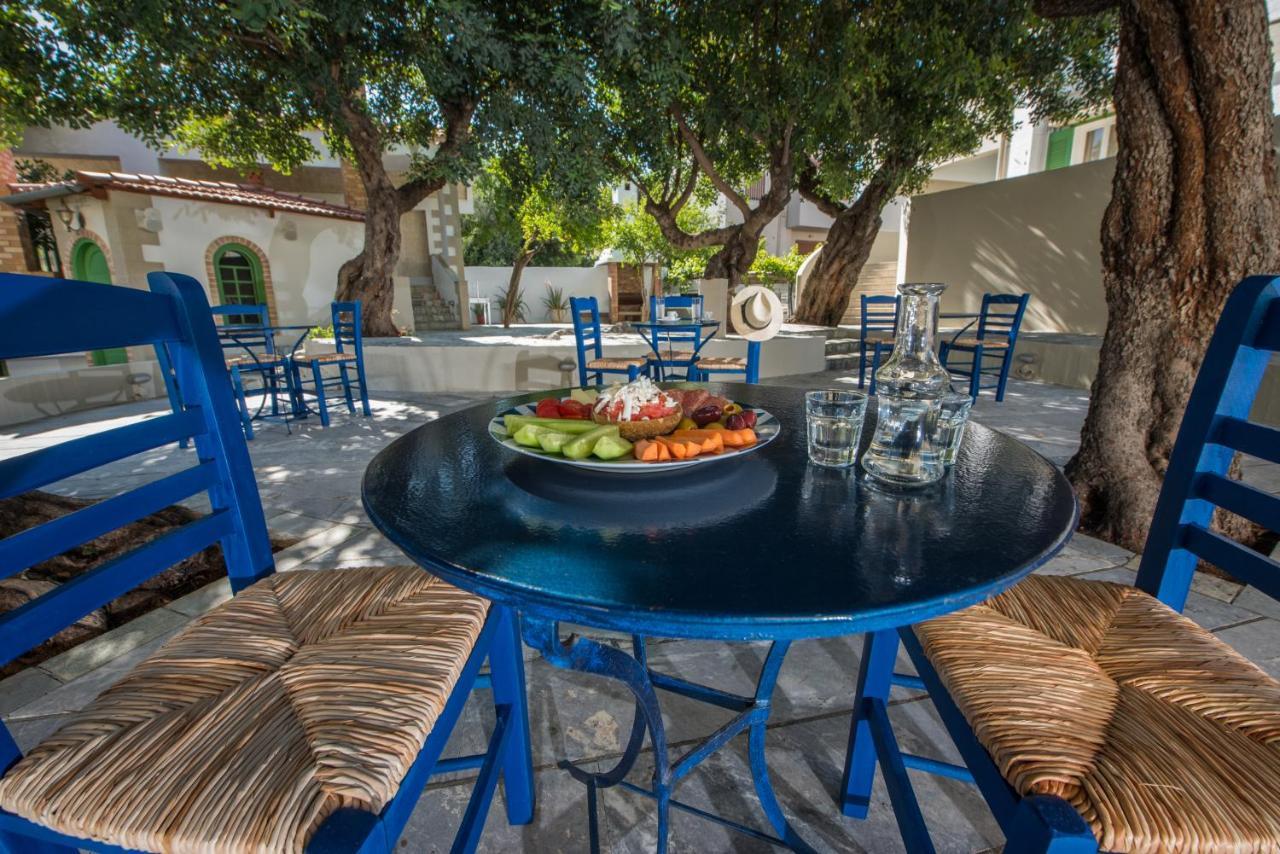 Mitos Village Aparthotel 4*