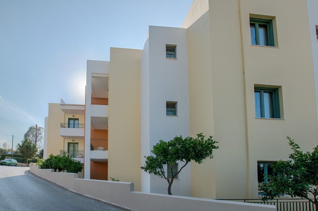 Aparthotel Mitos Village 4*